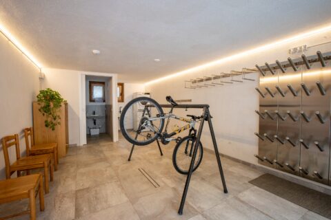 Deposito bici e sci chalet sebastian livigno