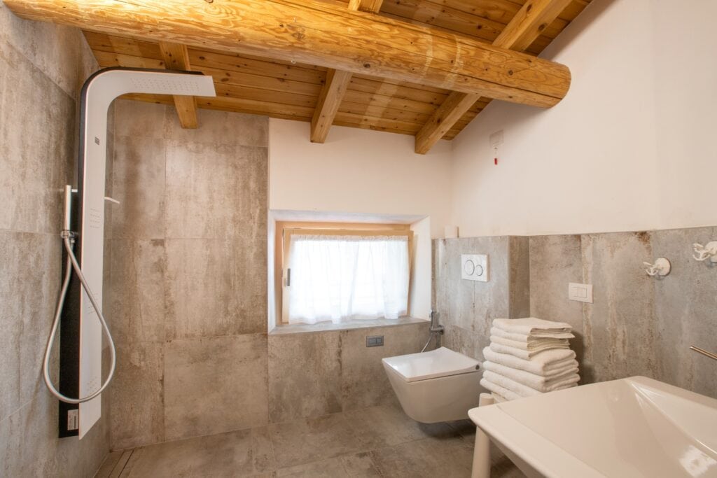 Bagno appartamento 4 chalet sebastian livigno